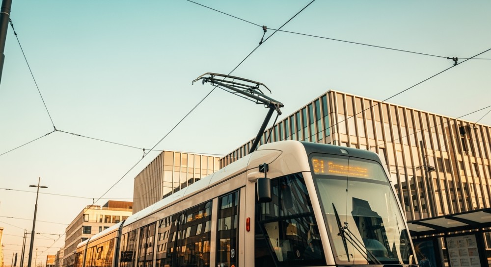 nocne-sprz--tanie-tor--w-tramwajowych-w-warszawie--auto-2570
