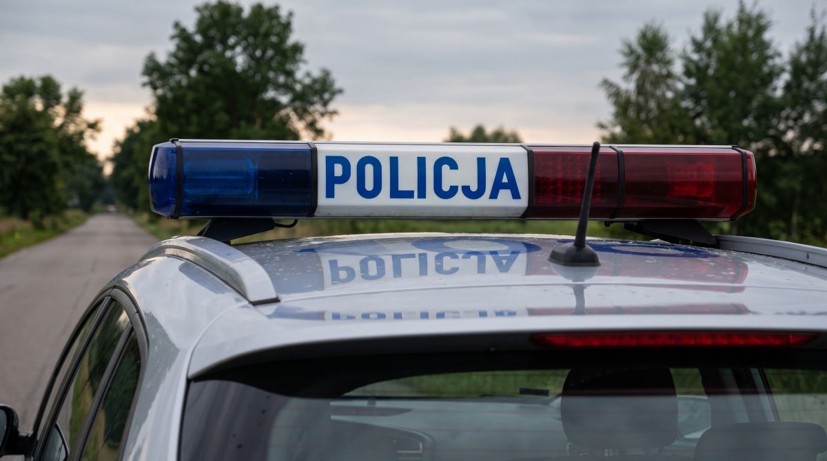 trzymaj--c-maczet----grozi---siostrze---mierci-----auto-11477